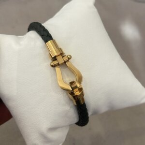 Leather bracelet