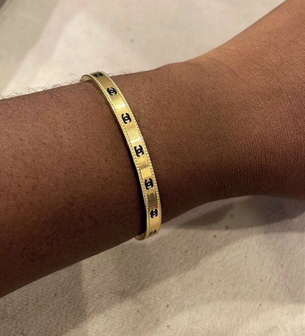 She bangles