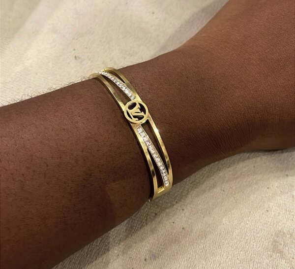 She bangles