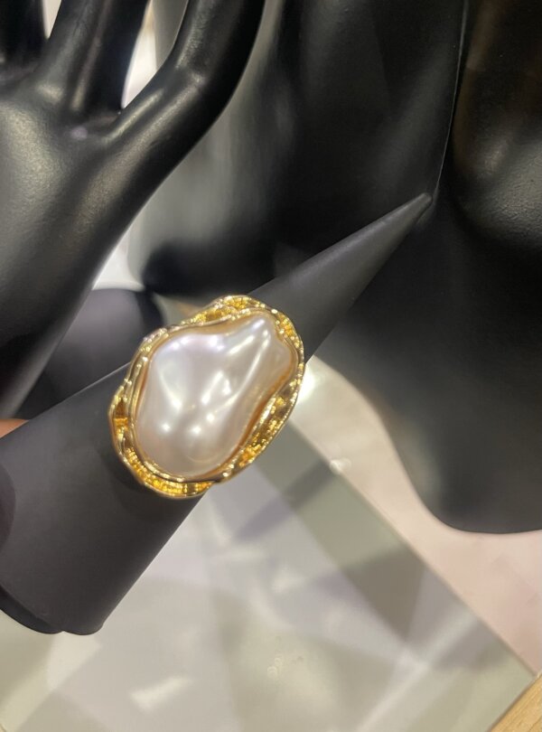 Chunky ring