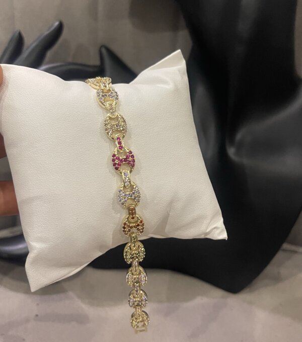 All stoned bracelet for ladies
