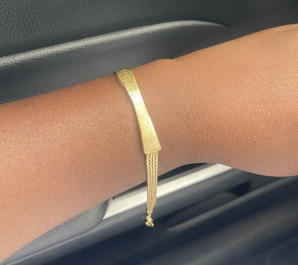 English gold bracelet