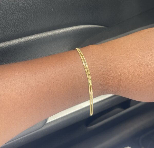 English gold bracelet